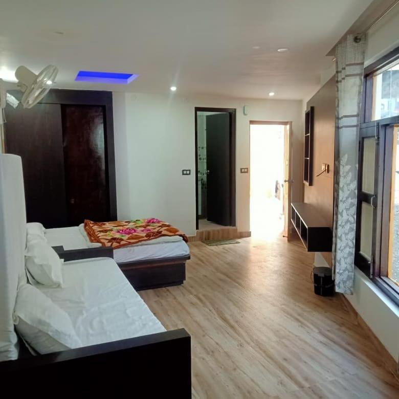 Rahul Hotel & Restaurant Mussoorie Exterior photo
