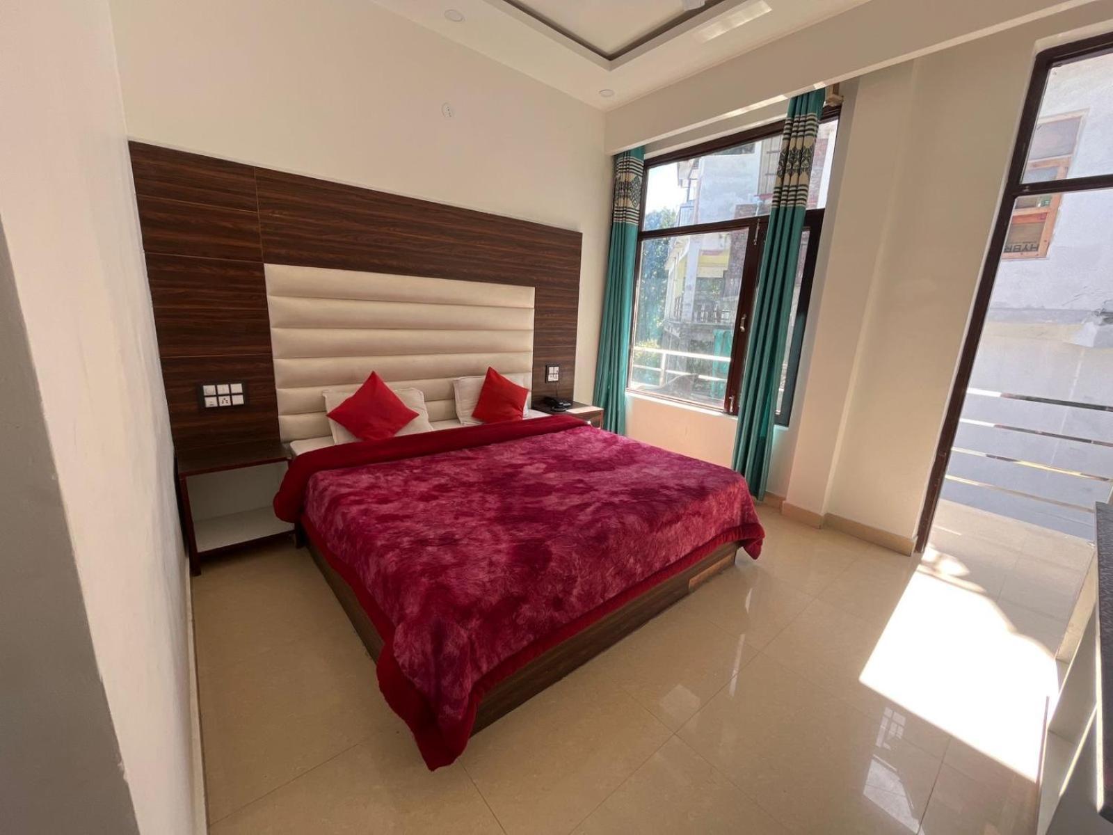 Rahul Hotel & Restaurant Mussoorie Exterior photo